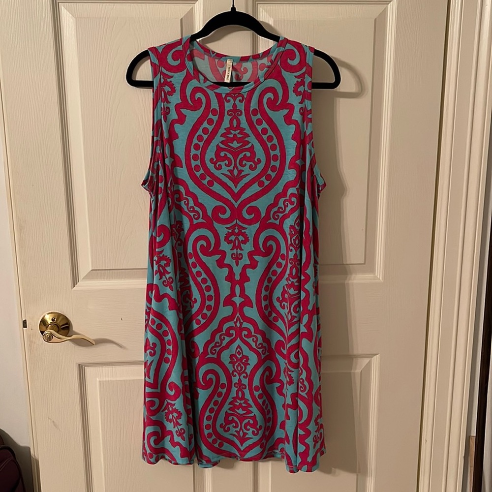 Sleeveless boutique dress in turquoise and hot pink - with pockets!!